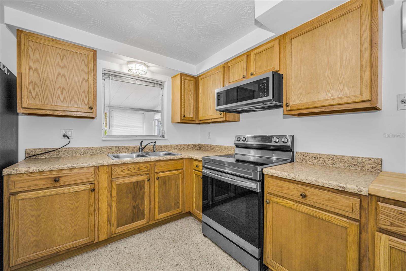 Image 14 of 45 For 4843 Calais Drive