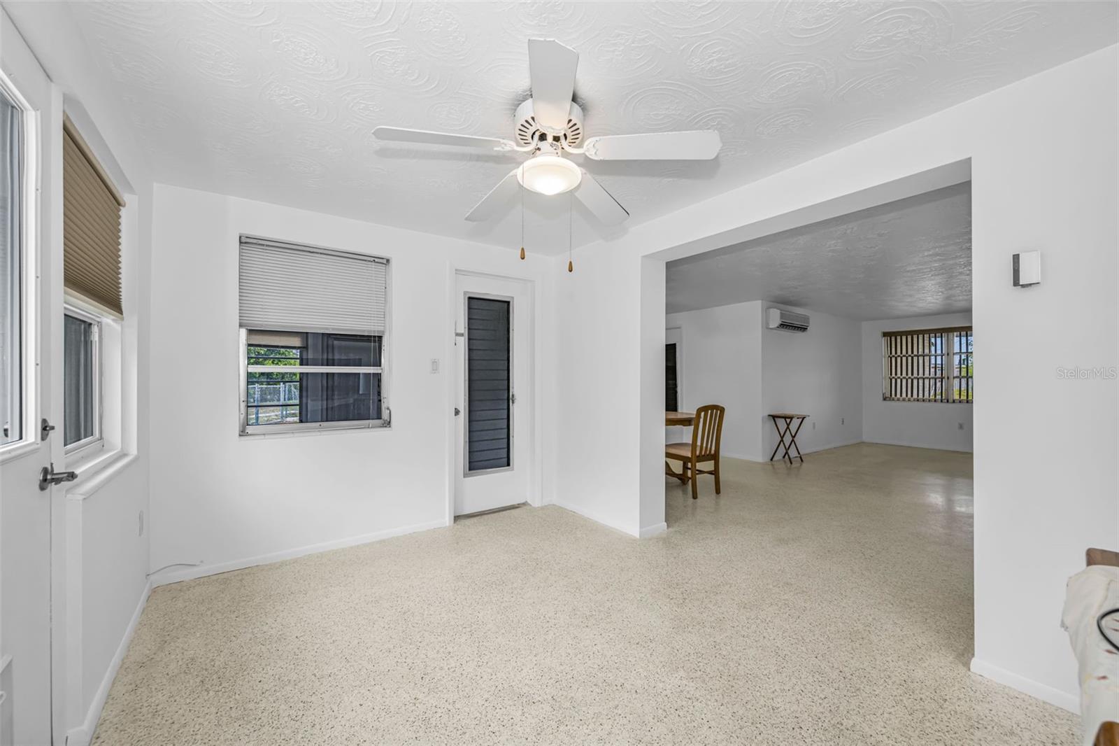 Image 17 of 45 For 4843 Calais Drive