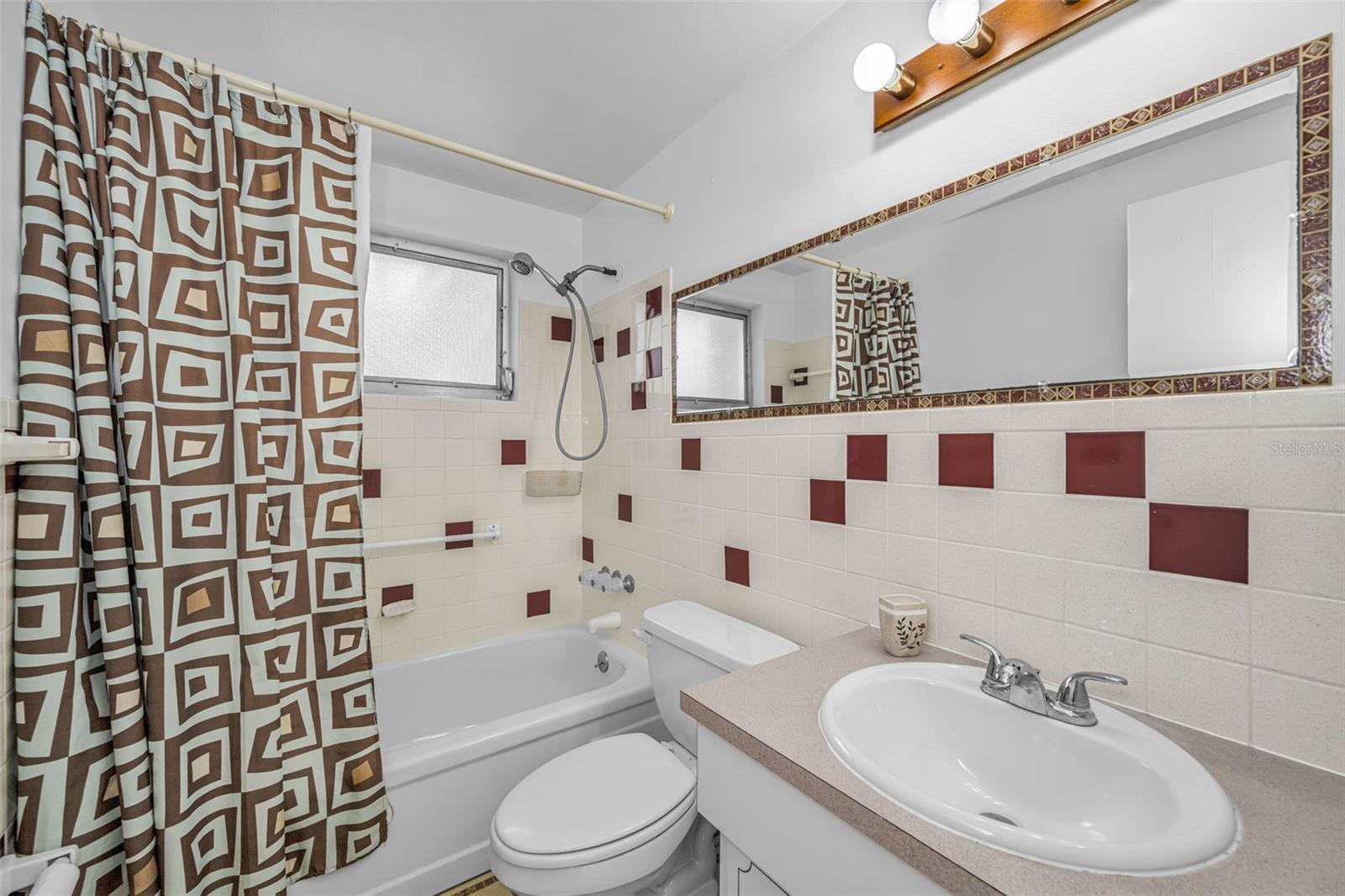 Image 23 of 45 For 4843 Calais Drive