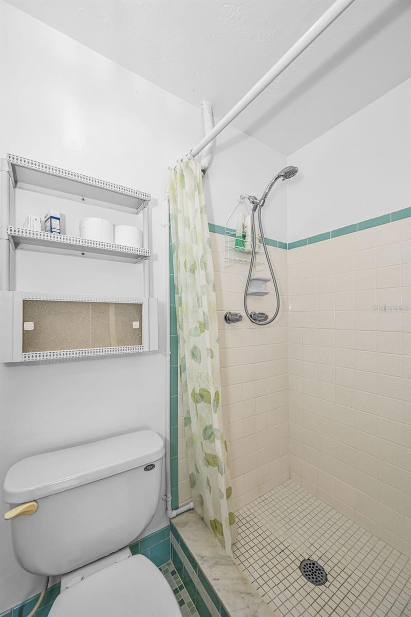 Image 26 of 45 For 4843 Calais Drive