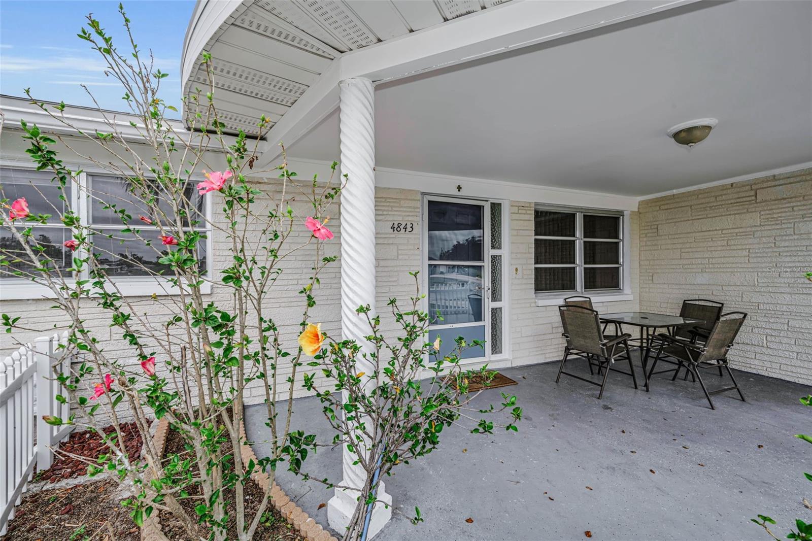 Image 4 of 45 For 4843 Calais Drive