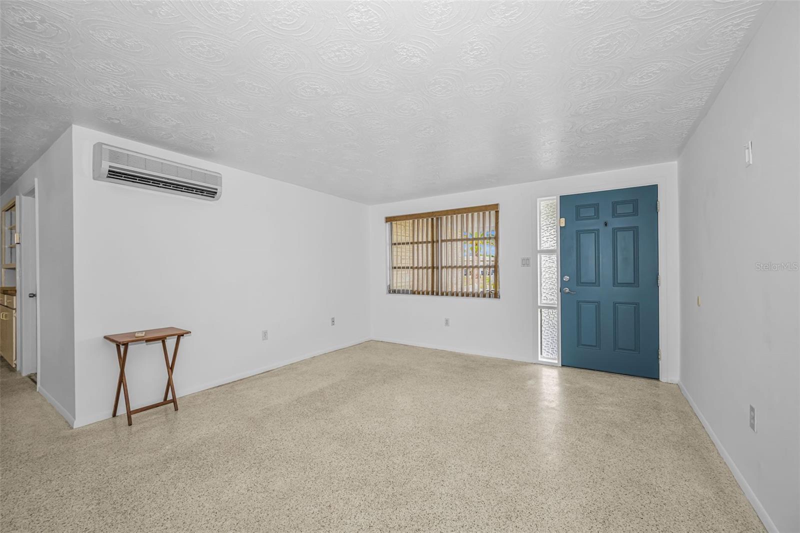 Image 8 of 45 For 4843 Calais Drive