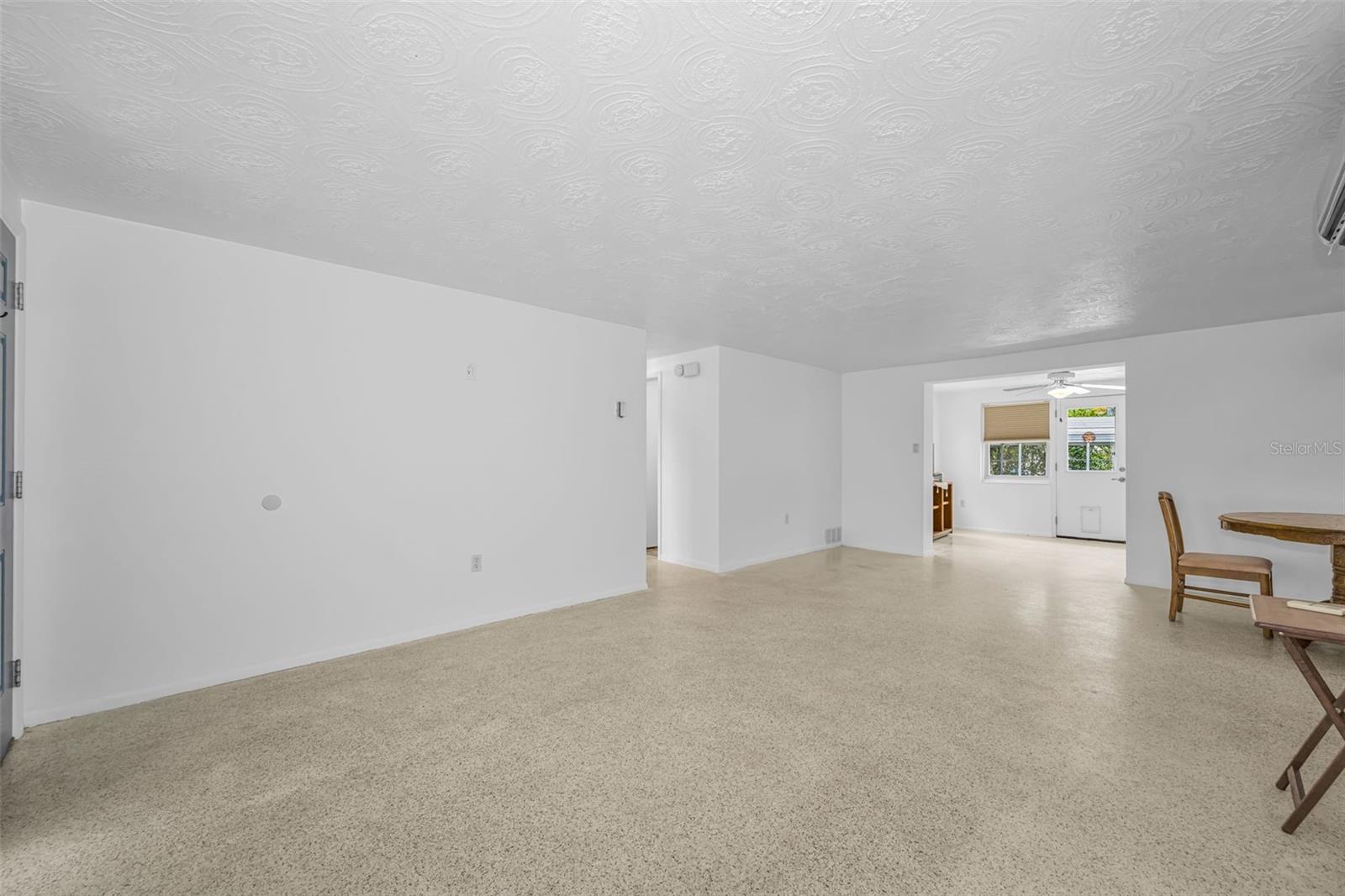 Image 9 of 45 For 4843 Calais Drive