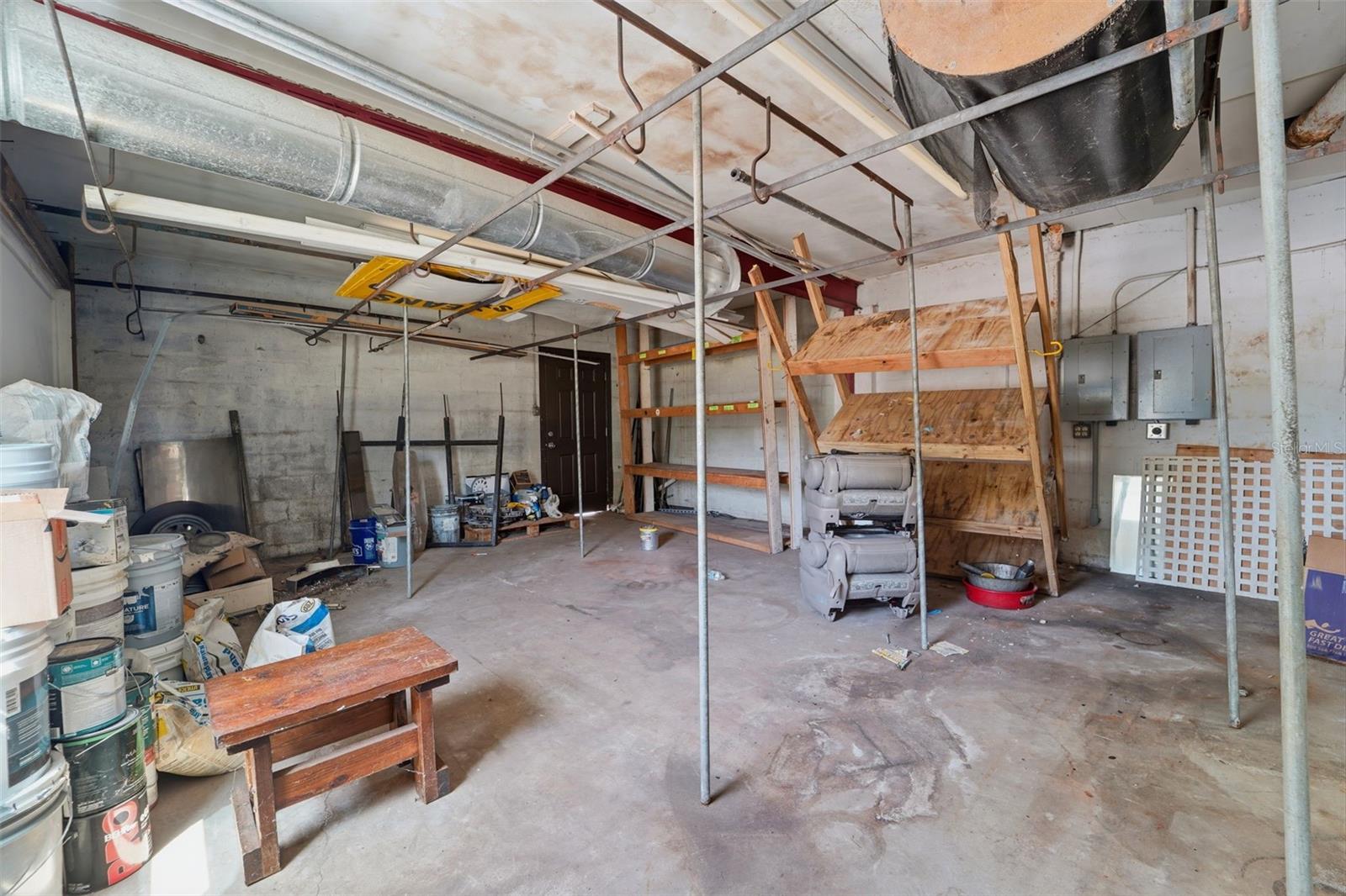 Listing photo id 21 for 3235 Emerson Avenue S