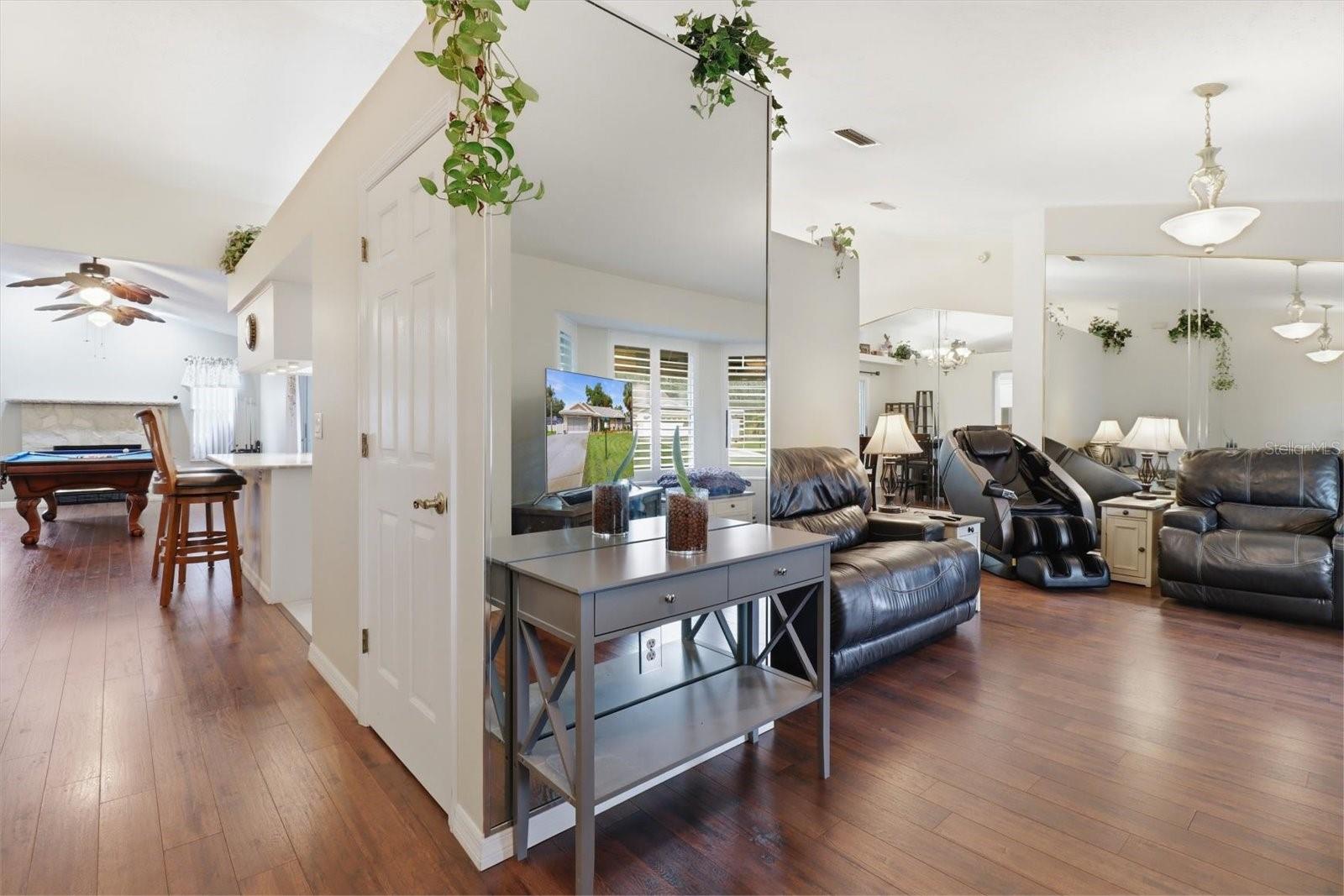 Image 10 of 48 For 35103 Riverside Court