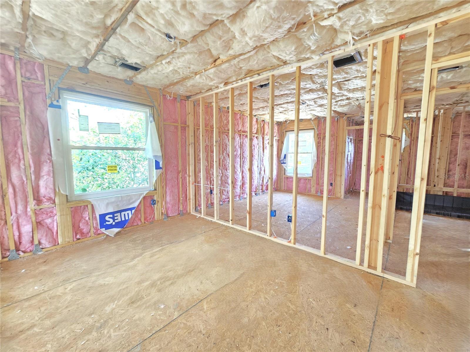 Image 21 of 38 For 4468 57th Avenue N