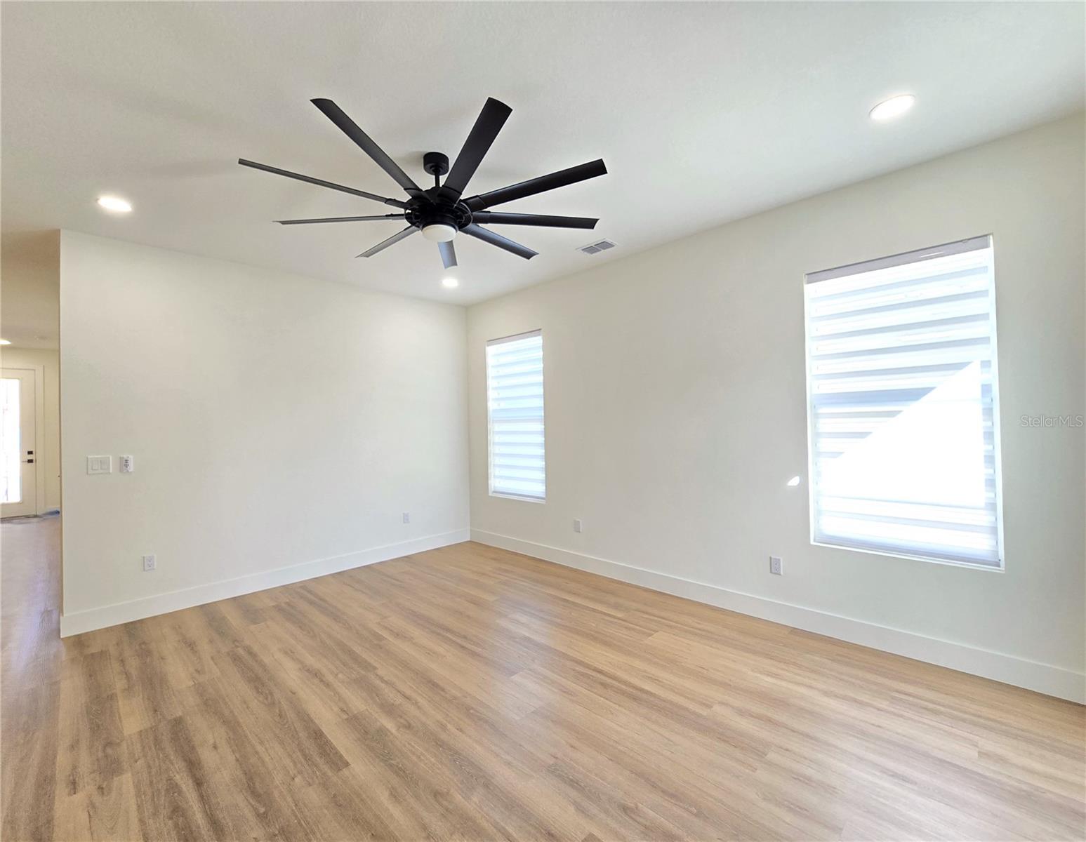 Image 27 of 38 For 4468 57th Avenue N