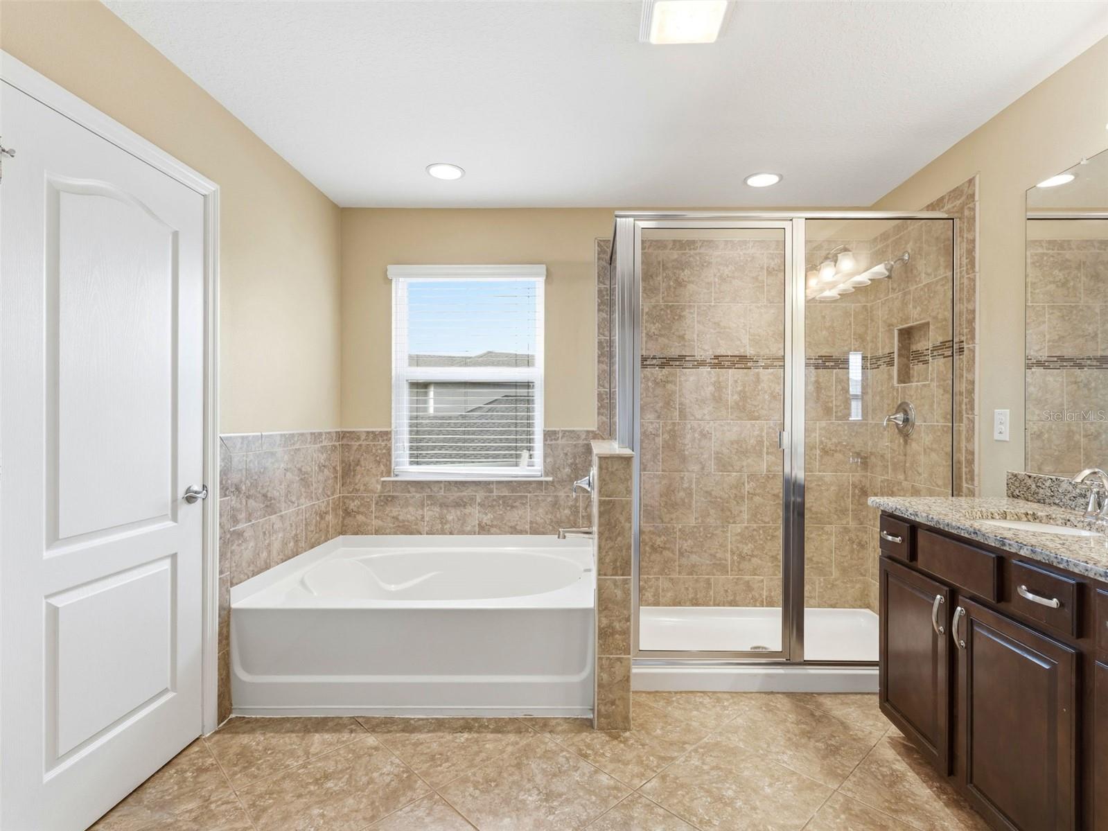 Image 23 of 49 For 2499 Calvano Drive