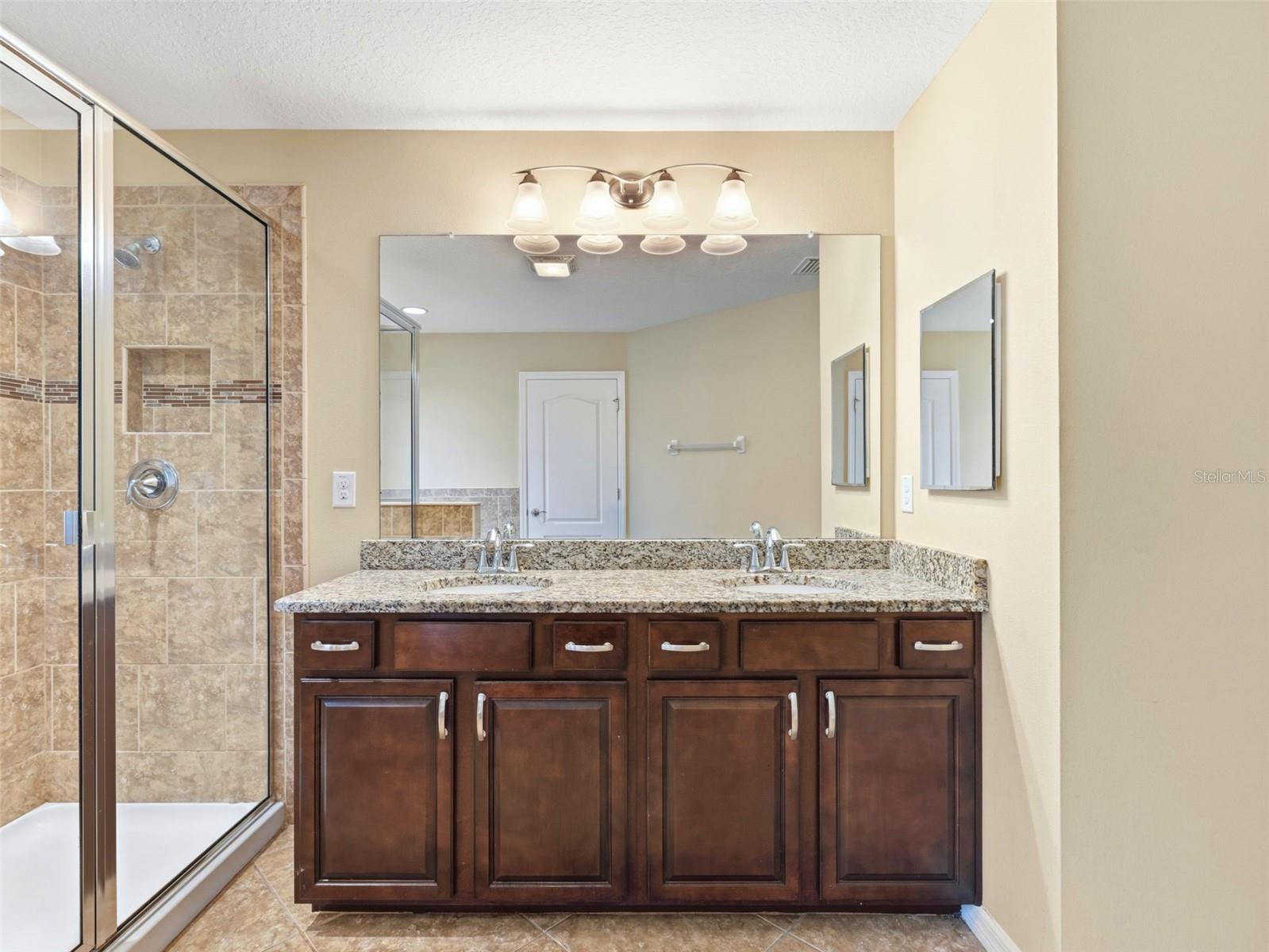 Image 24 of 49 For 2499 Calvano Drive