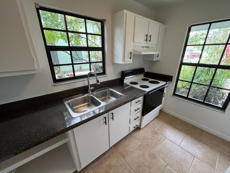 Image 3 of 12 For 1438 Larkwood Circle