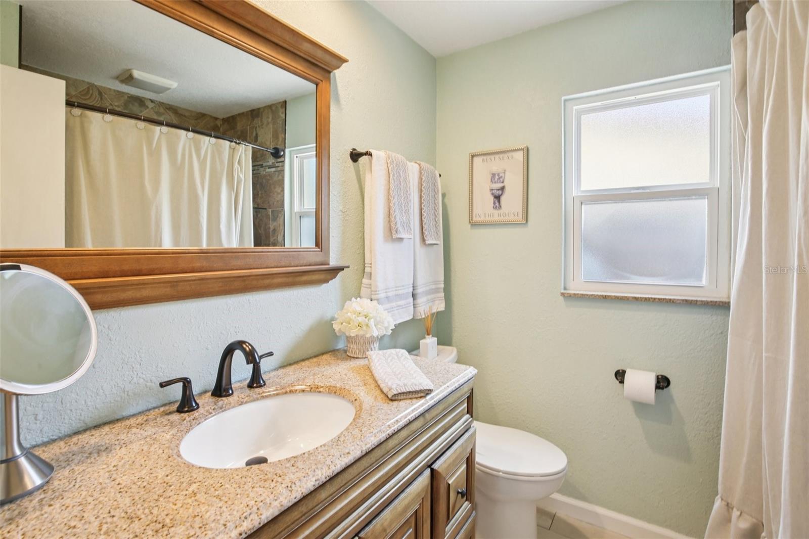 Image 23 of 39 For 2131 Viola Drive