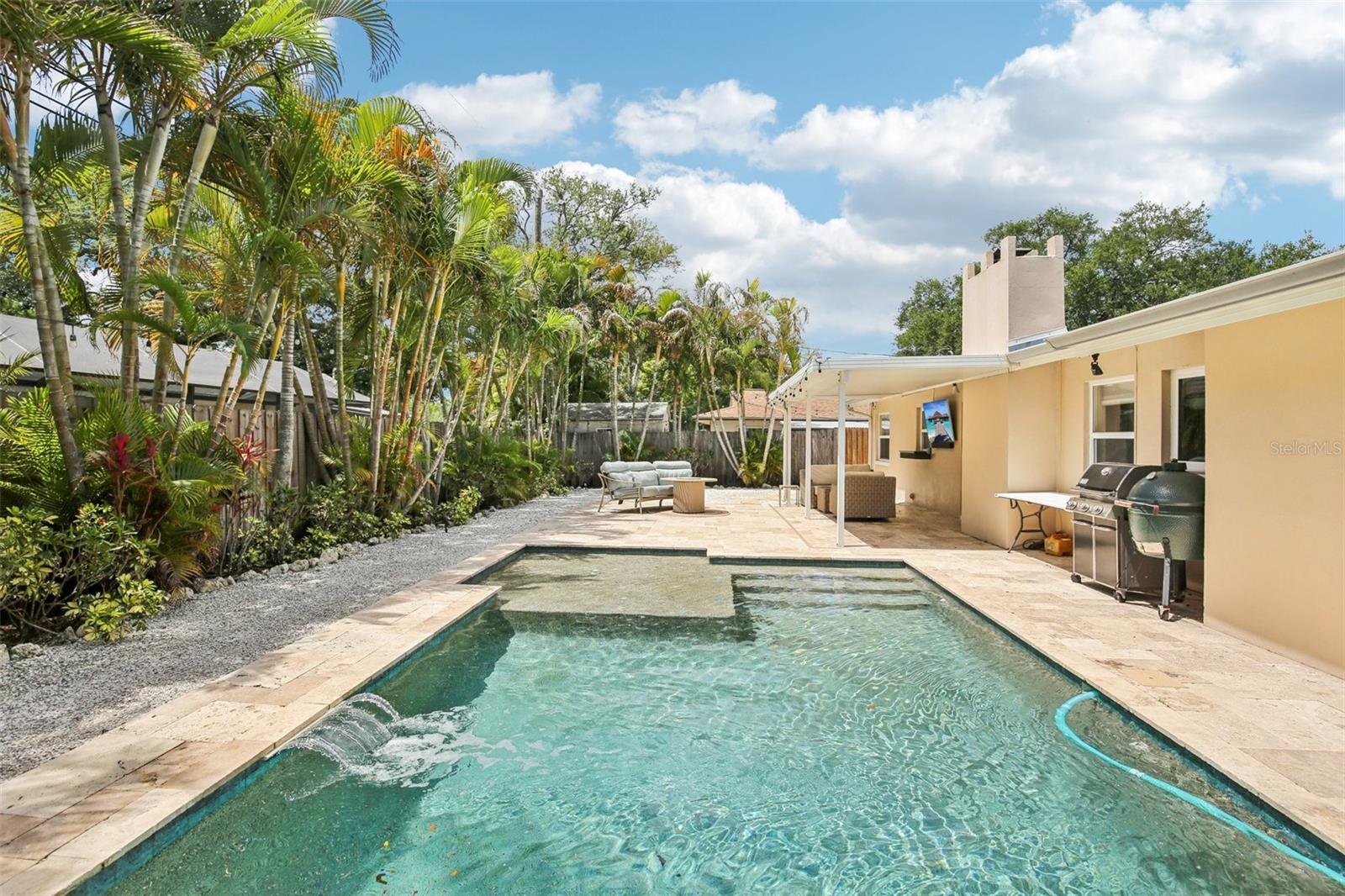 Image 28 of 39 For 2131 Viola Drive