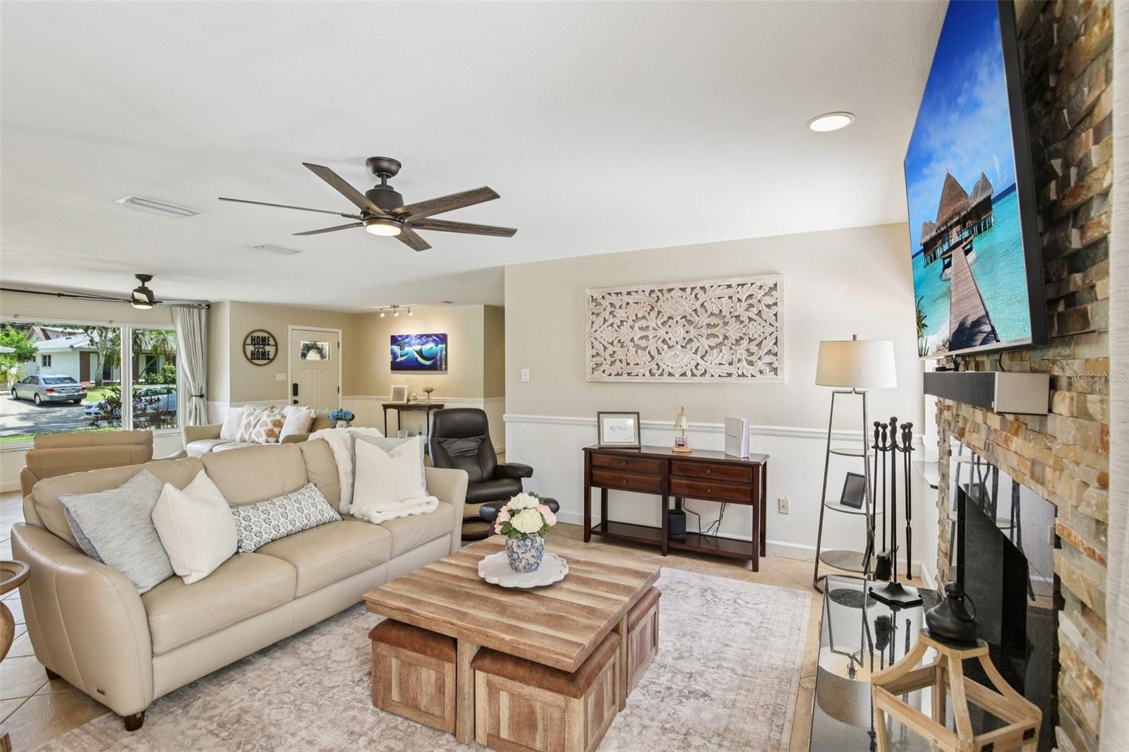 Image 7 of 39 For 2131 Viola Drive