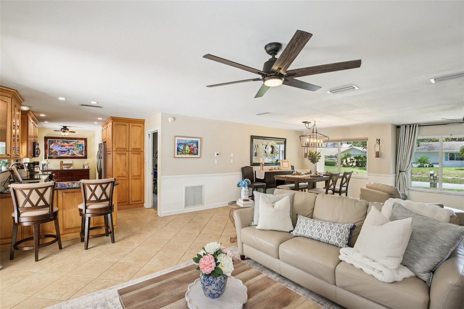 Image 8 of 39 For 2131 Viola Drive