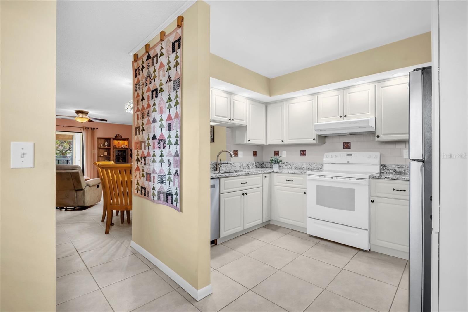 Image 13 of 46 For 2700 Nebraska Avenue 5-205