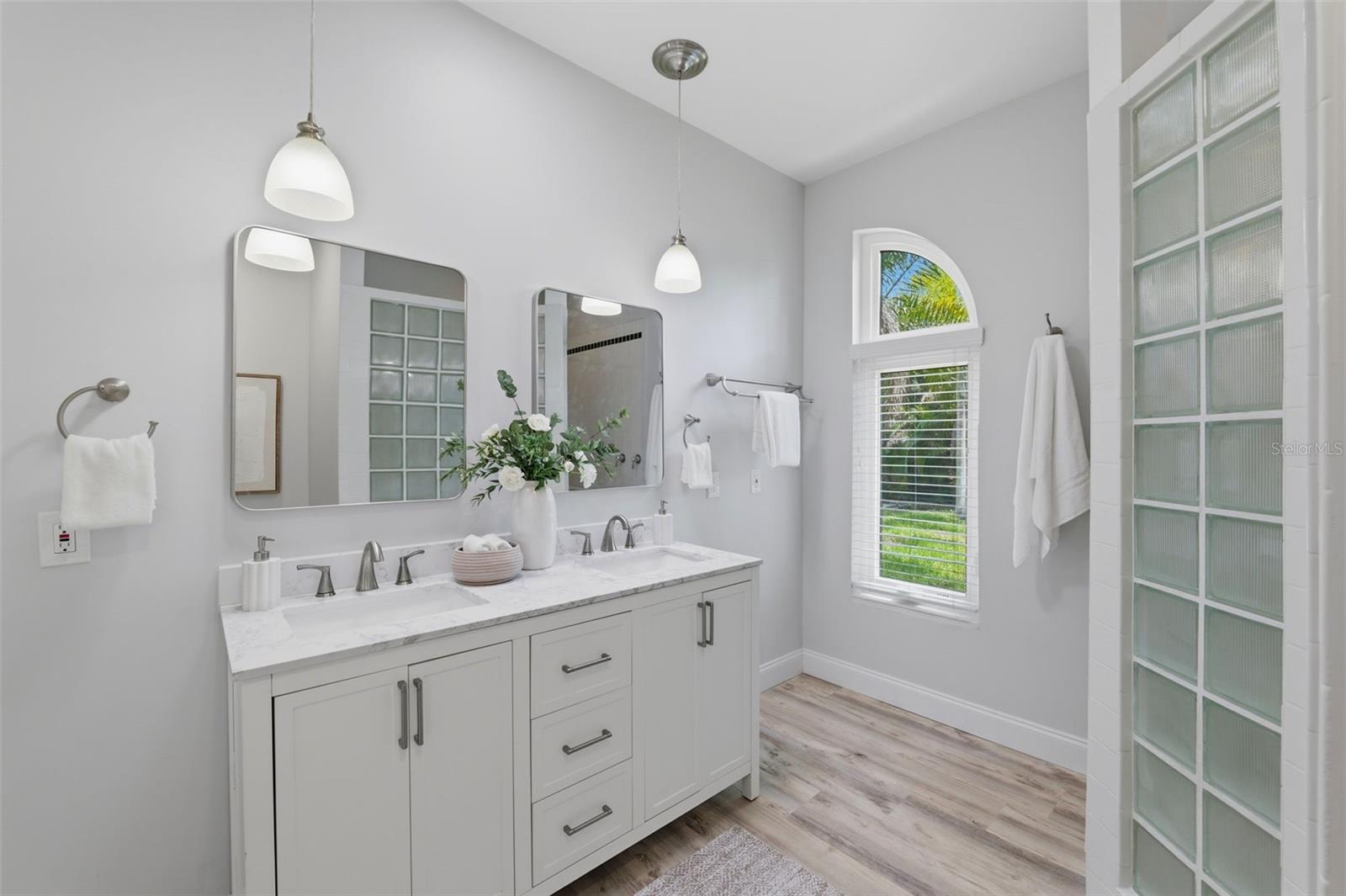 Image 29 of 51 For 1797 Santa Barbara Drive