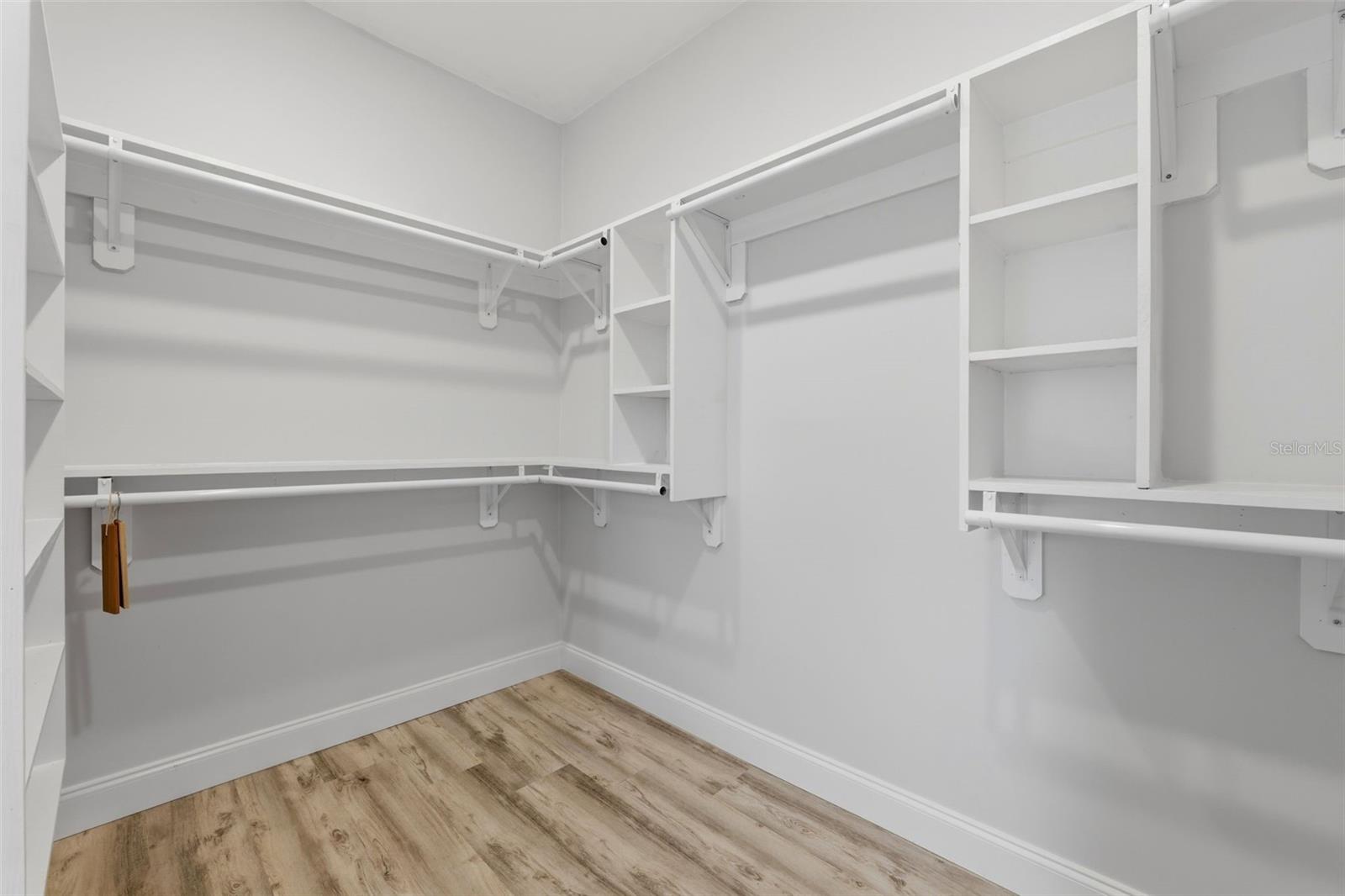 Image 32 of 51 For 1797 Santa Barbara Drive