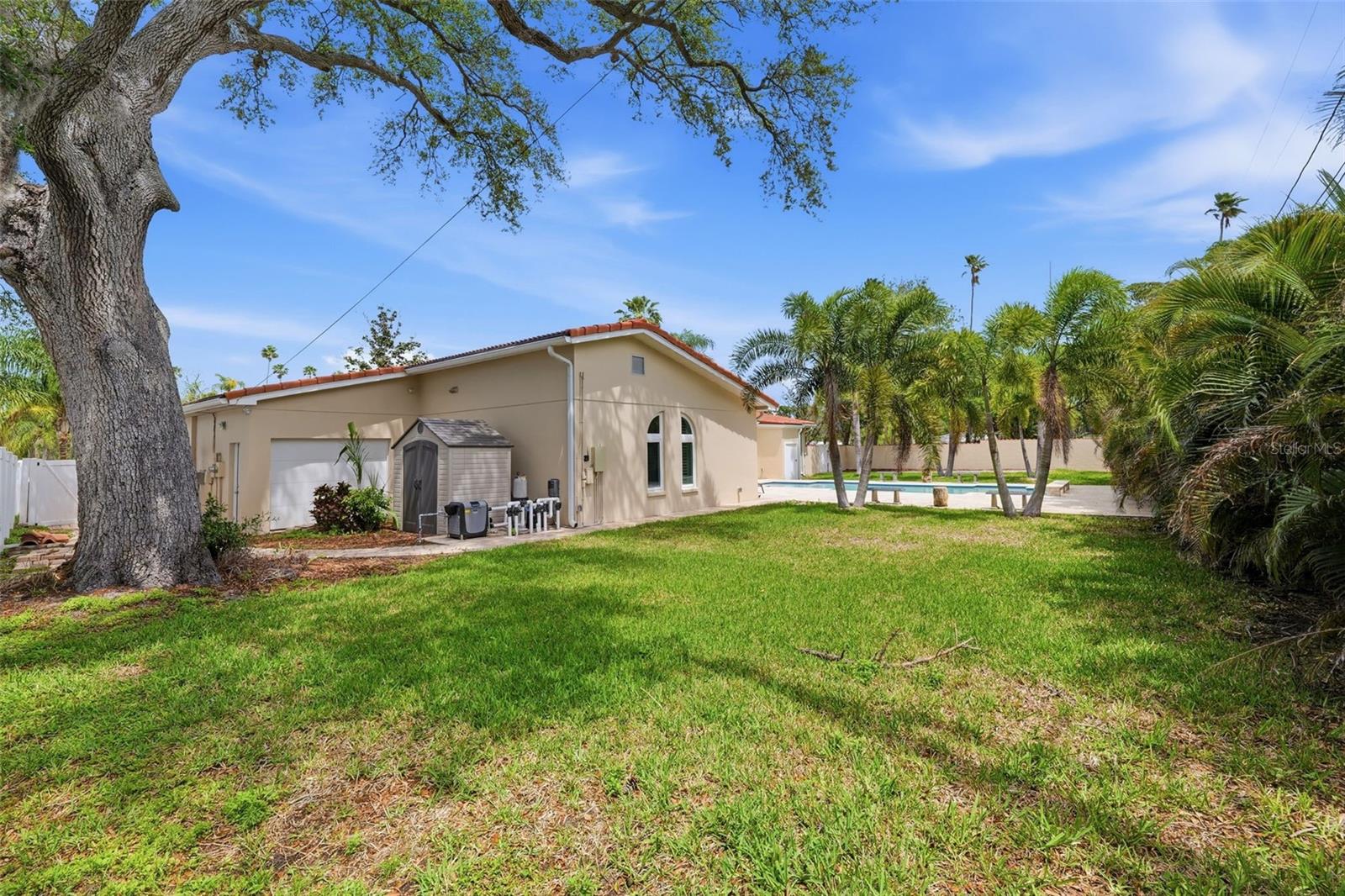 Image 46 of 51 For 1797 Santa Barbara Drive