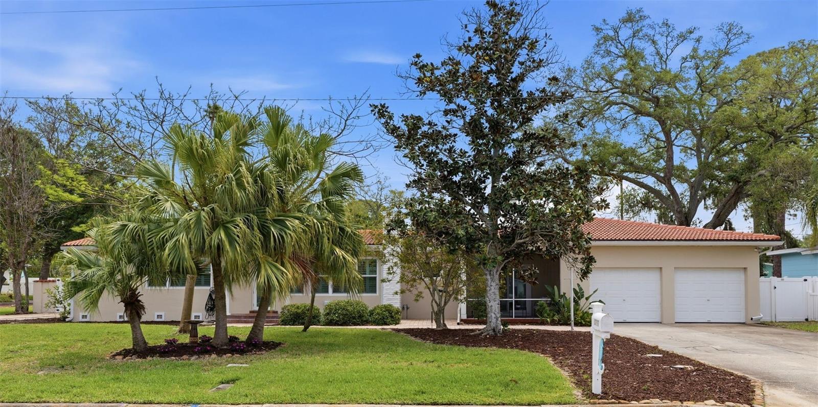 Image 5 of 51 For 1797 Santa Barbara Drive