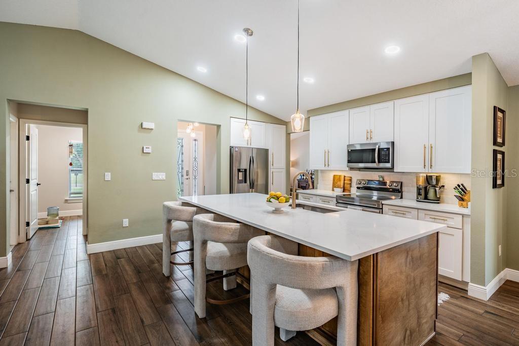 Image 13 of 48 For 106 1st Avenue Ne