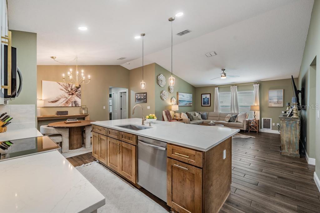 Image 16 of 48 For 106 1st Avenue Ne