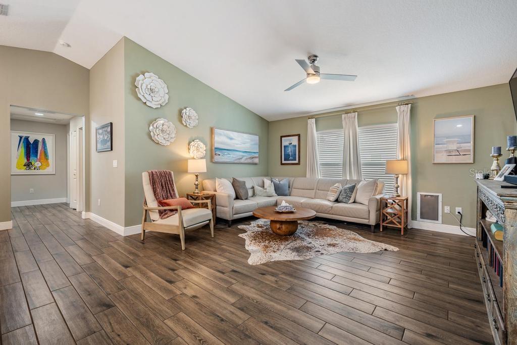 Image 21 of 48 For 106 1st Avenue Ne