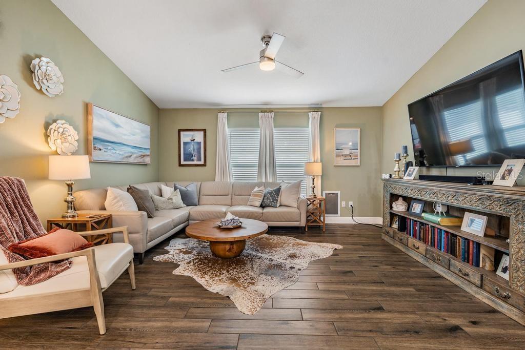 Image 22 of 48 For 106 1st Avenue Ne