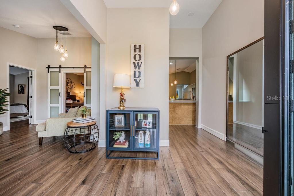 Image 7 of 48 For 106 1st Avenue Ne