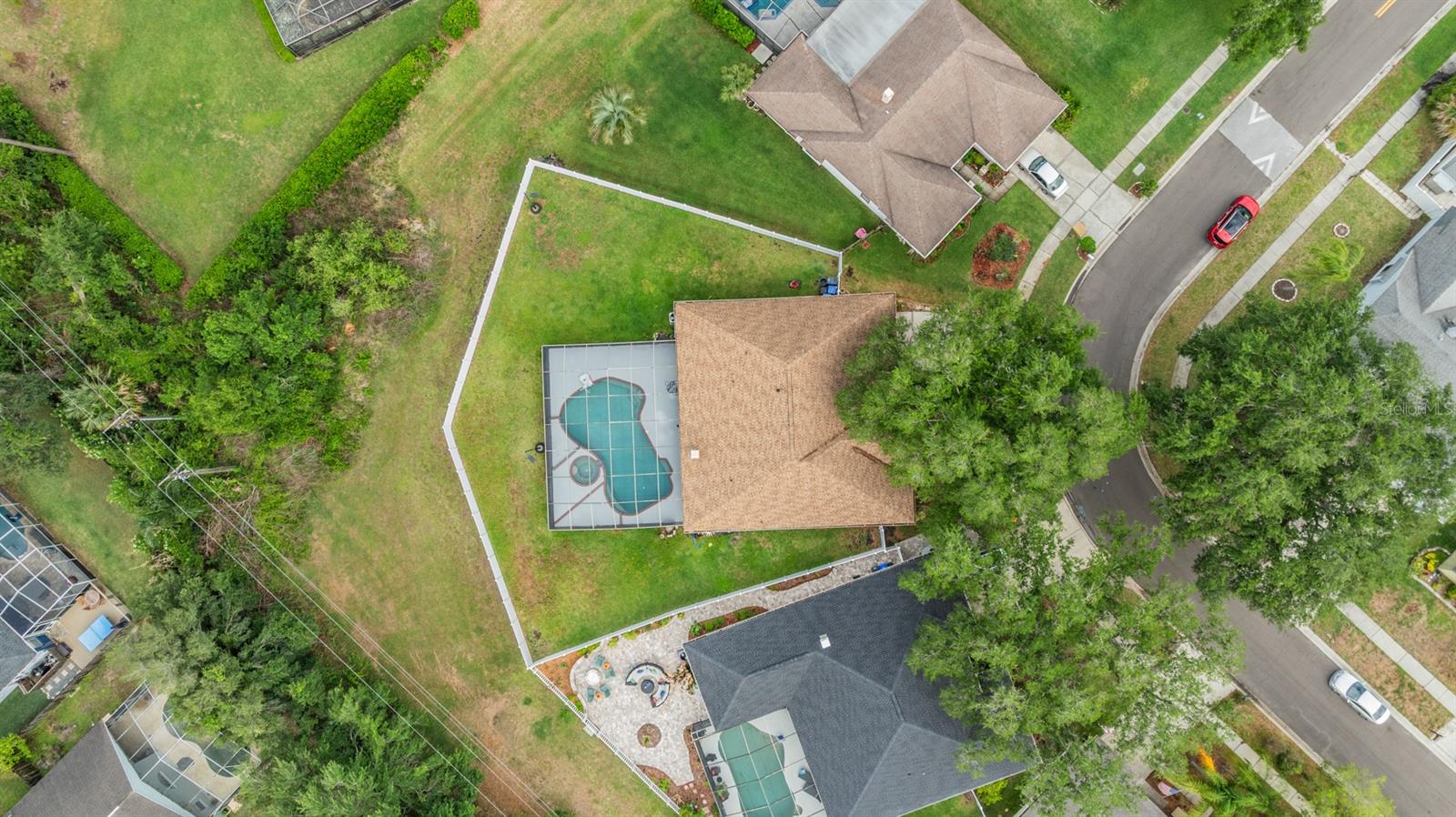 Listing photo id 24 for 9407 Pebble Glen Avenue