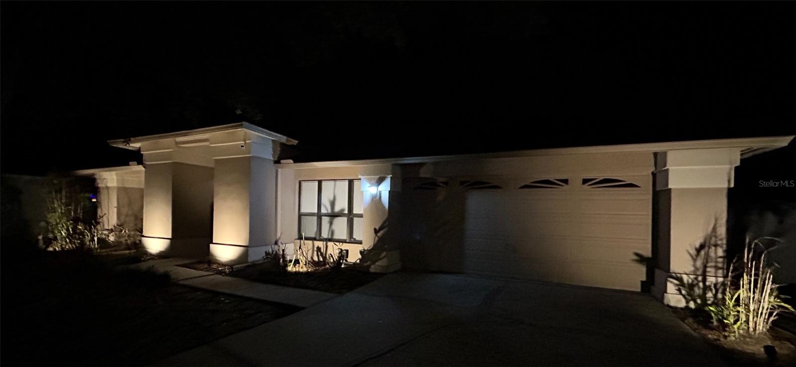 Listing photo id 33 for 9407 Pebble Glen Avenue