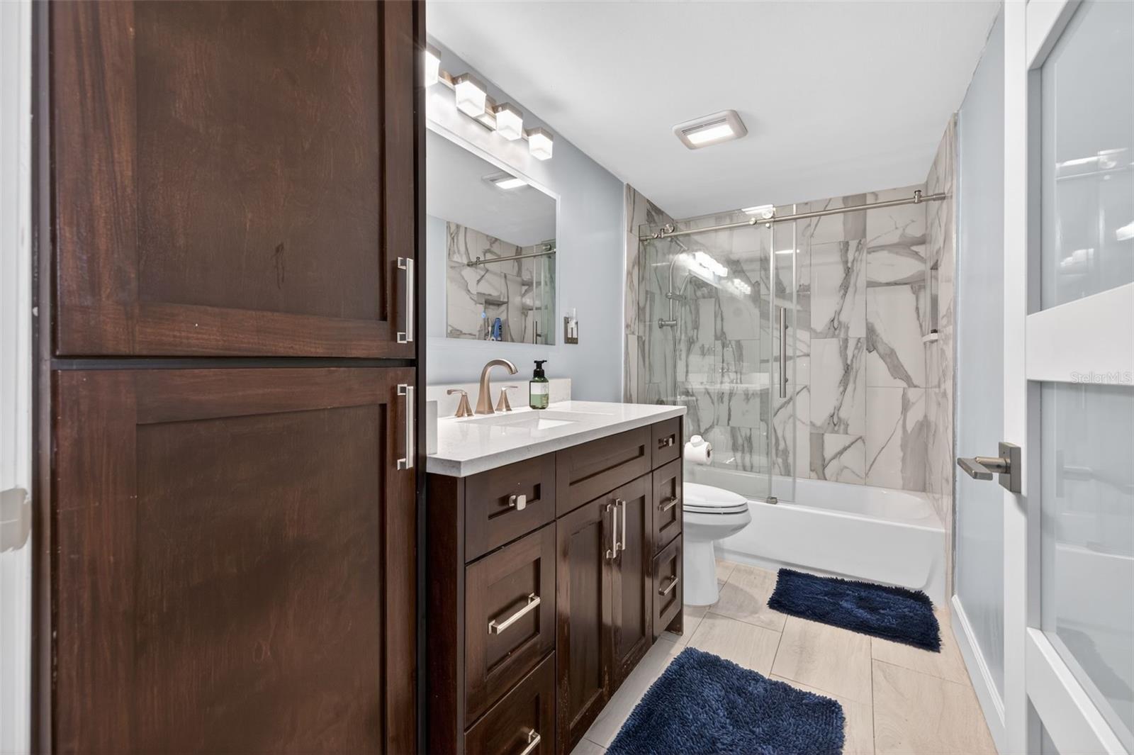 Image 17 of 50 For 6537 Cape Hatteras Way Ne 1