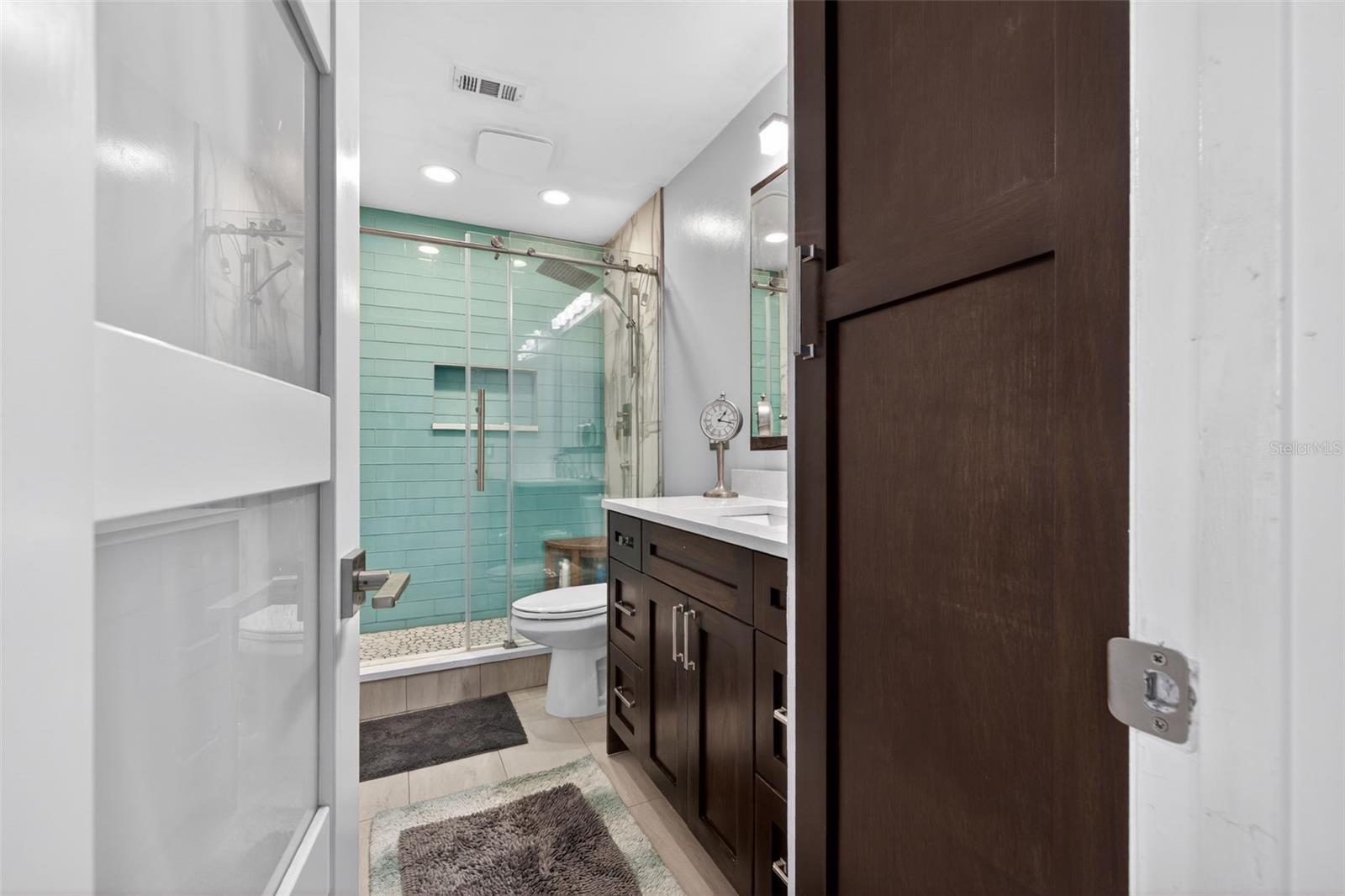 Image 23 of 50 For 6537 Cape Hatteras Way Ne 1