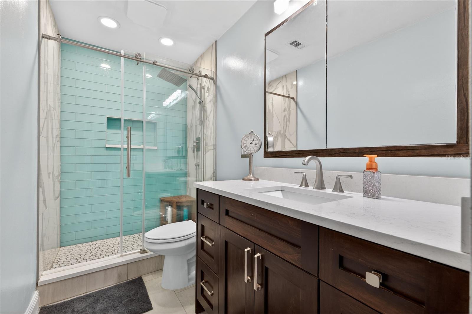 Image 24 of 50 For 6537 Cape Hatteras Way Ne 1