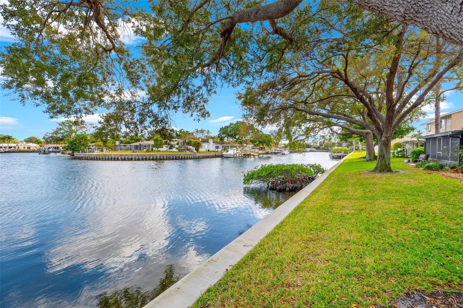 Image 39 of 50 For 6537 Cape Hatteras Way Ne 1