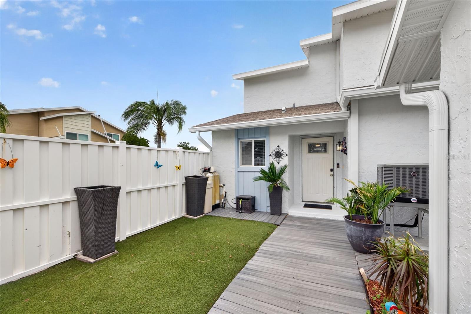 Image 4 of 50 For 6537 Cape Hatteras Way Ne 1