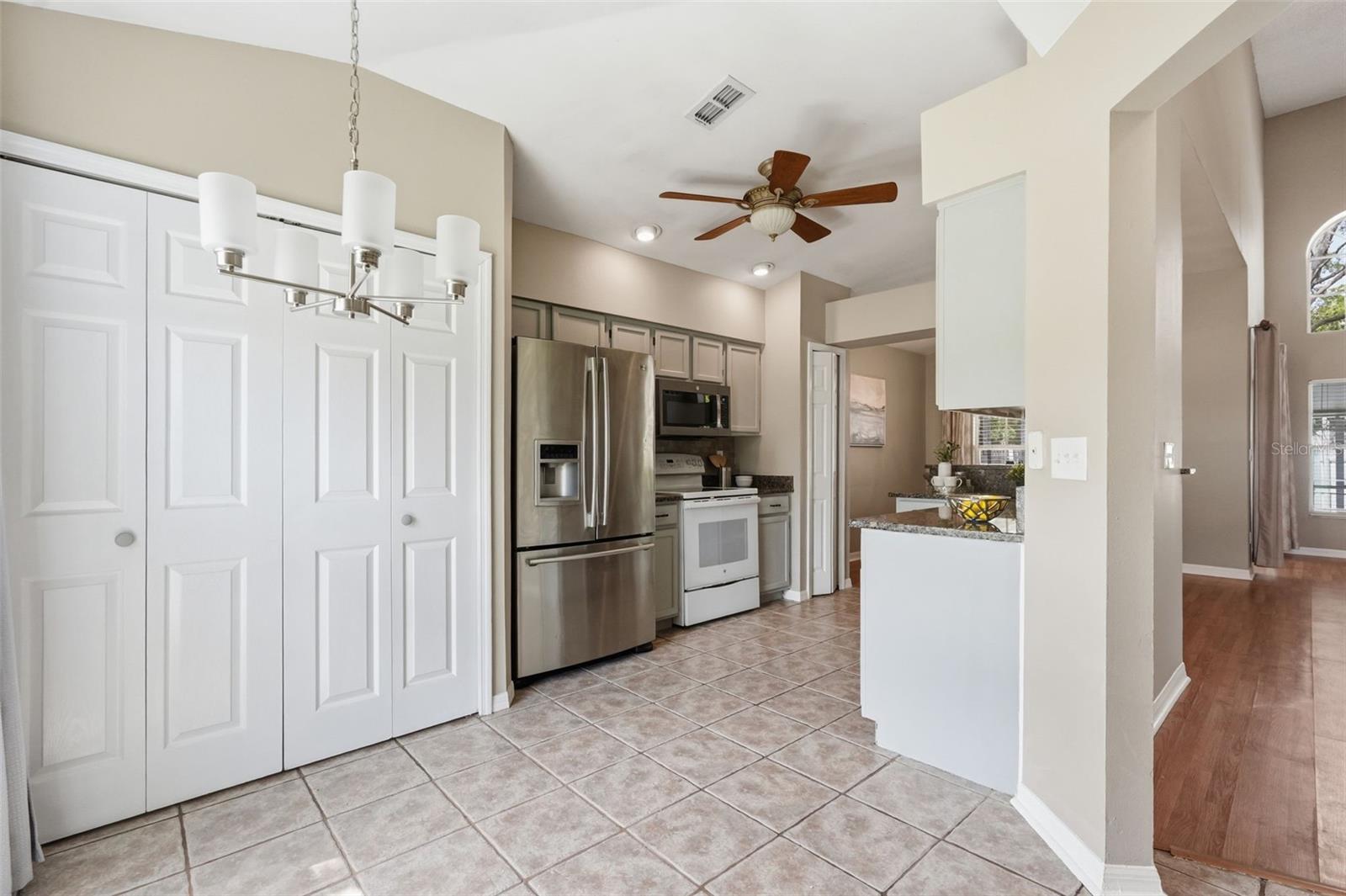 Image 29 of 47 For 499 Wexdon Court