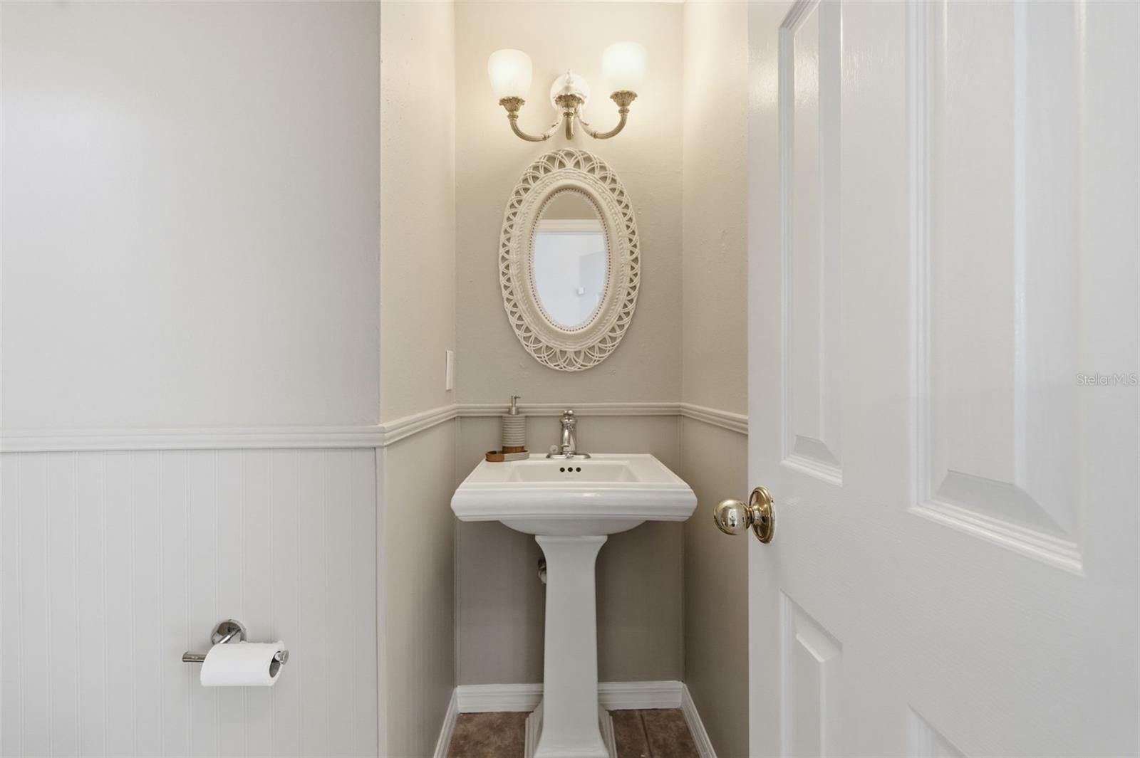 Image 30 of 47 For 499 Wexdon Court