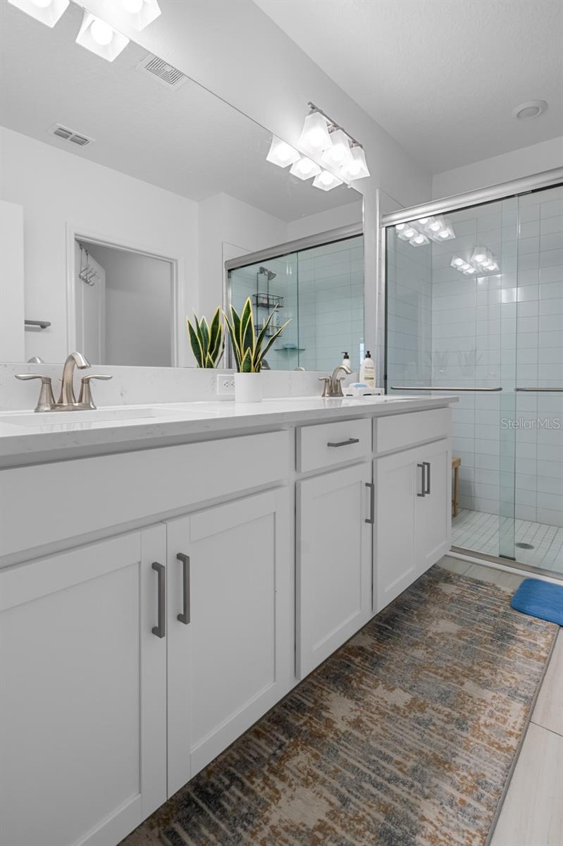 Image 12 of 48 For 17222 Holly Well Avenue