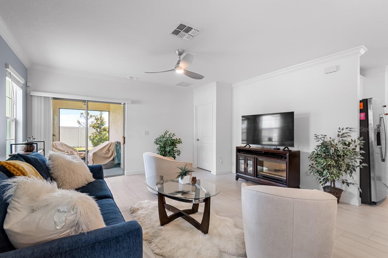 Image 15 of 48 For 17222 Holly Well Avenue