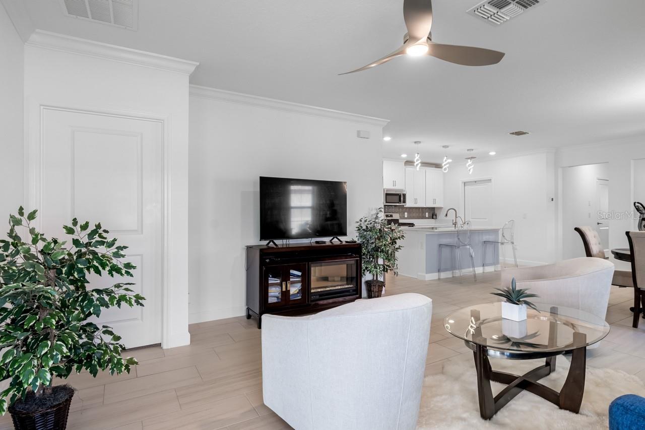 Image 17 of 48 For 17222 Holly Well Avenue