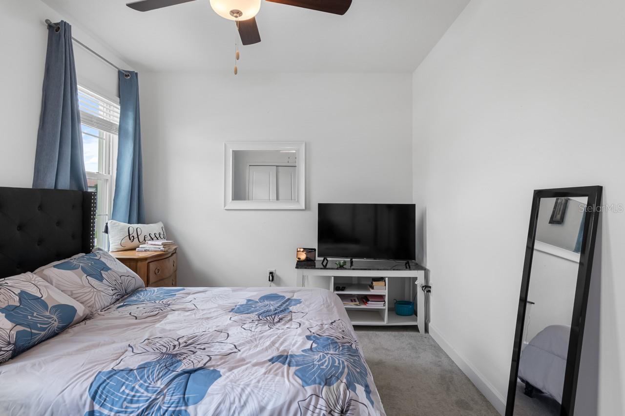 Image 23 of 48 For 17222 Holly Well Avenue