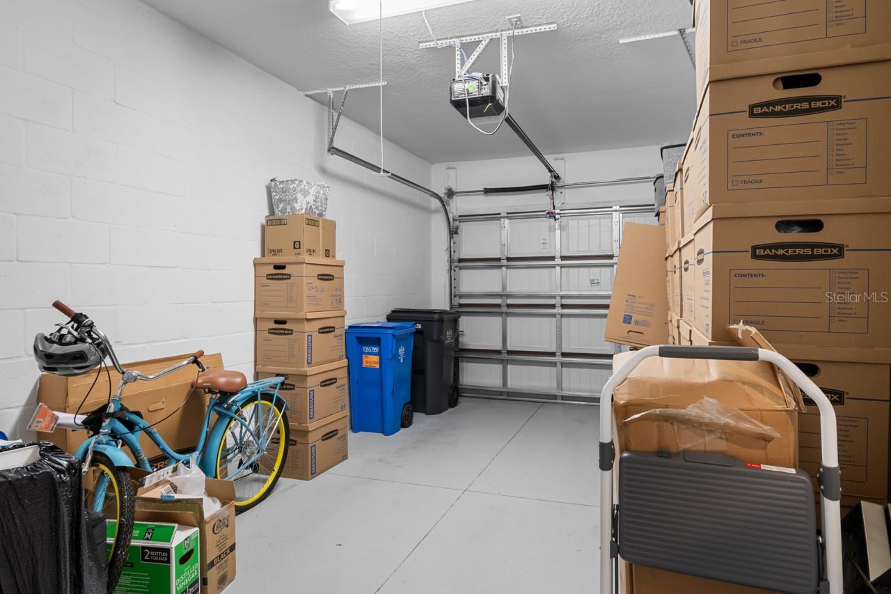 Image 24 of 48 For 17222 Holly Well Avenue