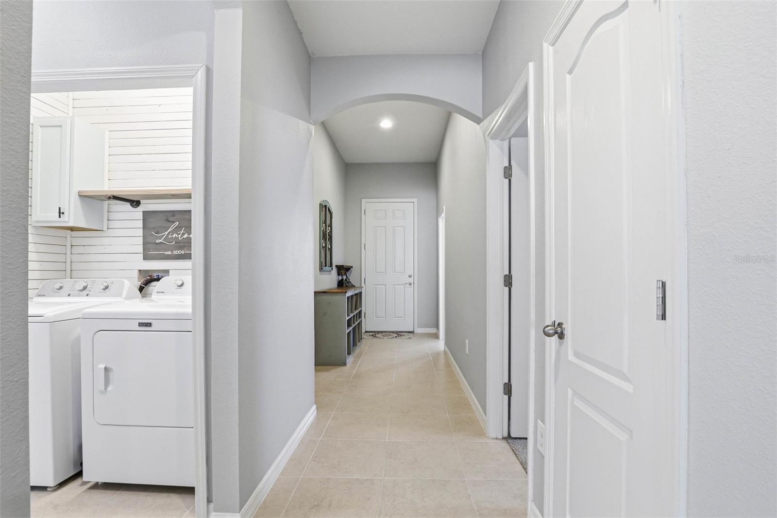 Image 17 of 63 For 11218 Spring Point Circle