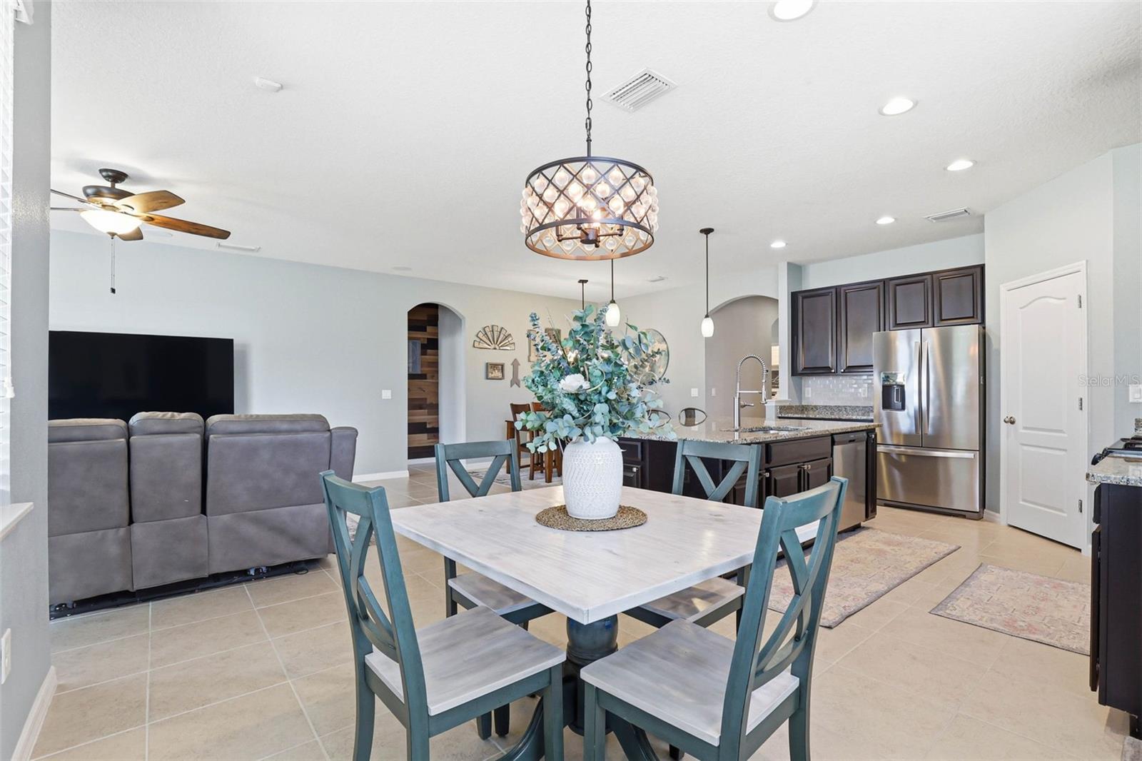 Image 26 of 63 For 11218 Spring Point Circle