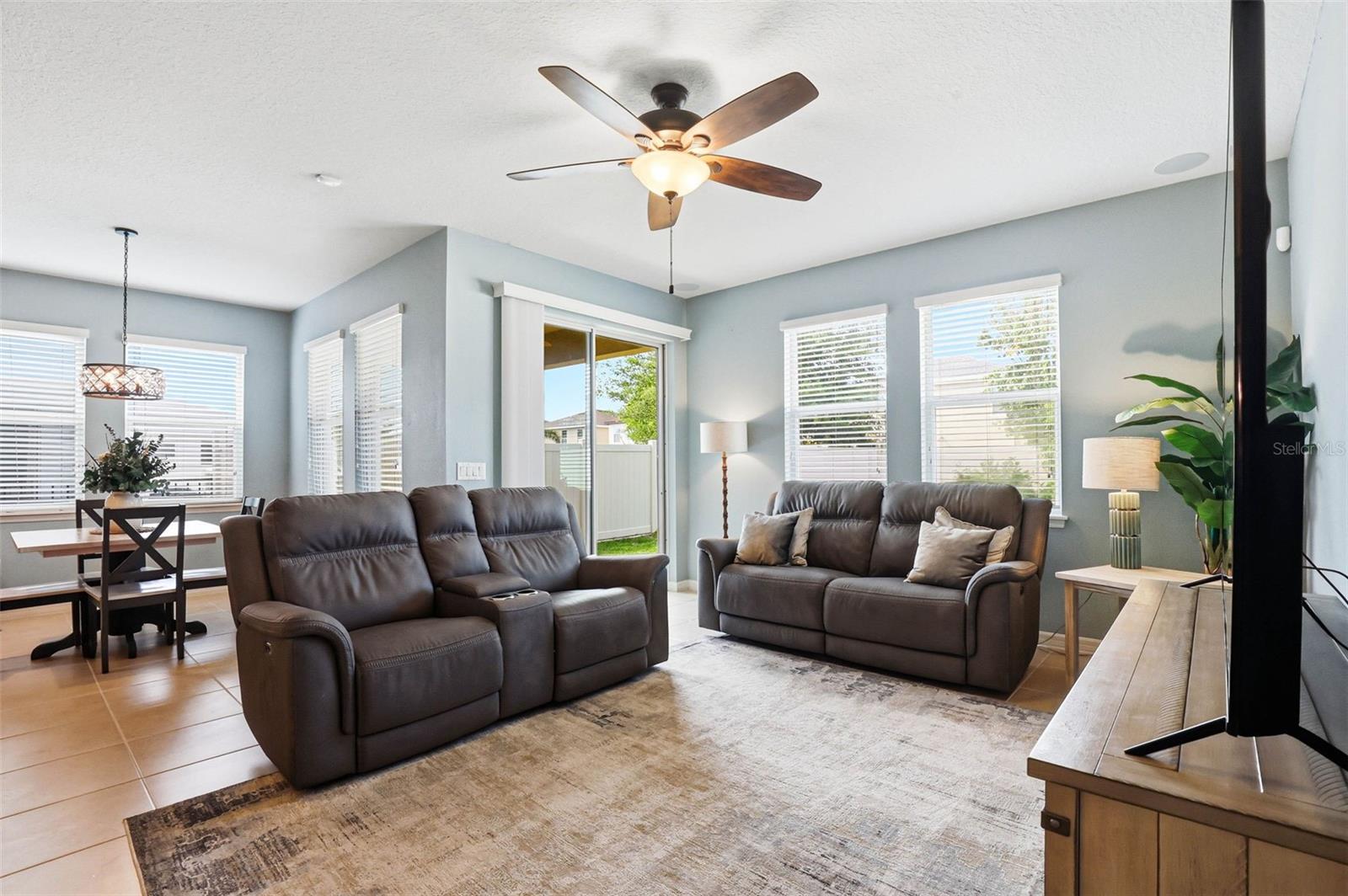 Image 37 of 63 For 11218 Spring Point Circle