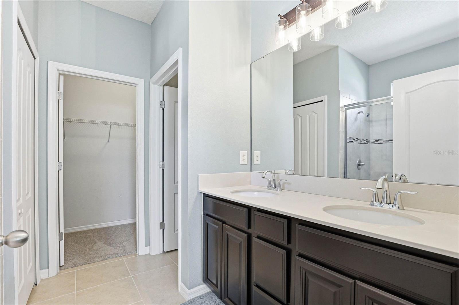 Image 42 of 63 For 11218 Spring Point Circle