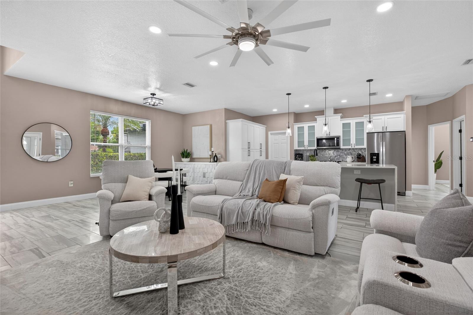 Listing photo id 3 for 21865 Ocean Pines Drive