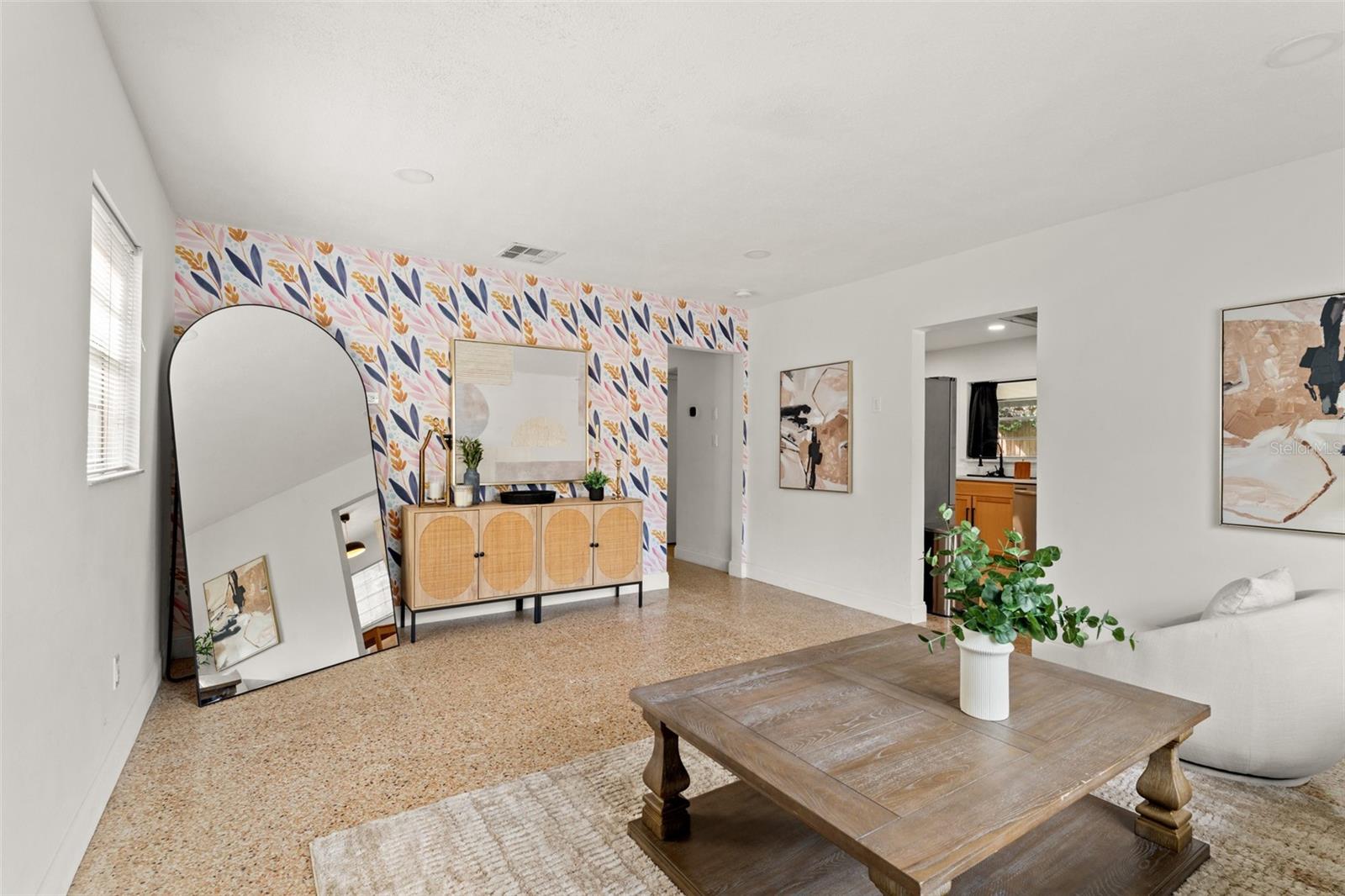 Image 4 of 27 For 314 Alva Street