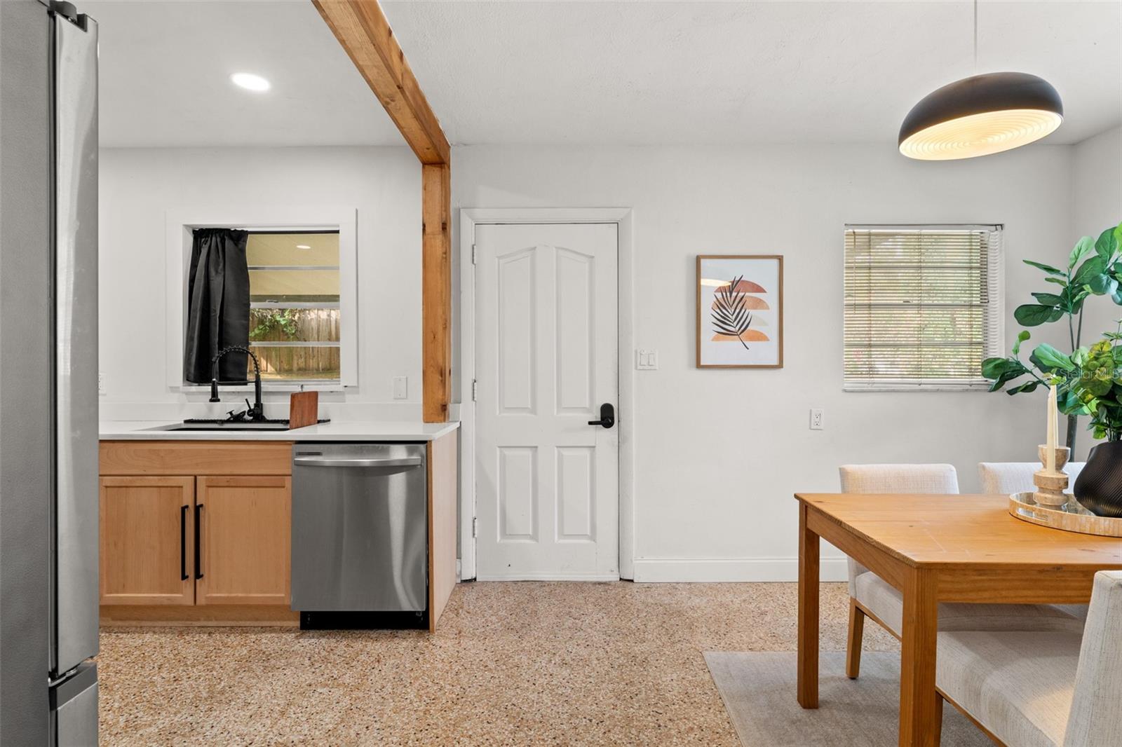 Image 7 of 27 For 314 Alva Street