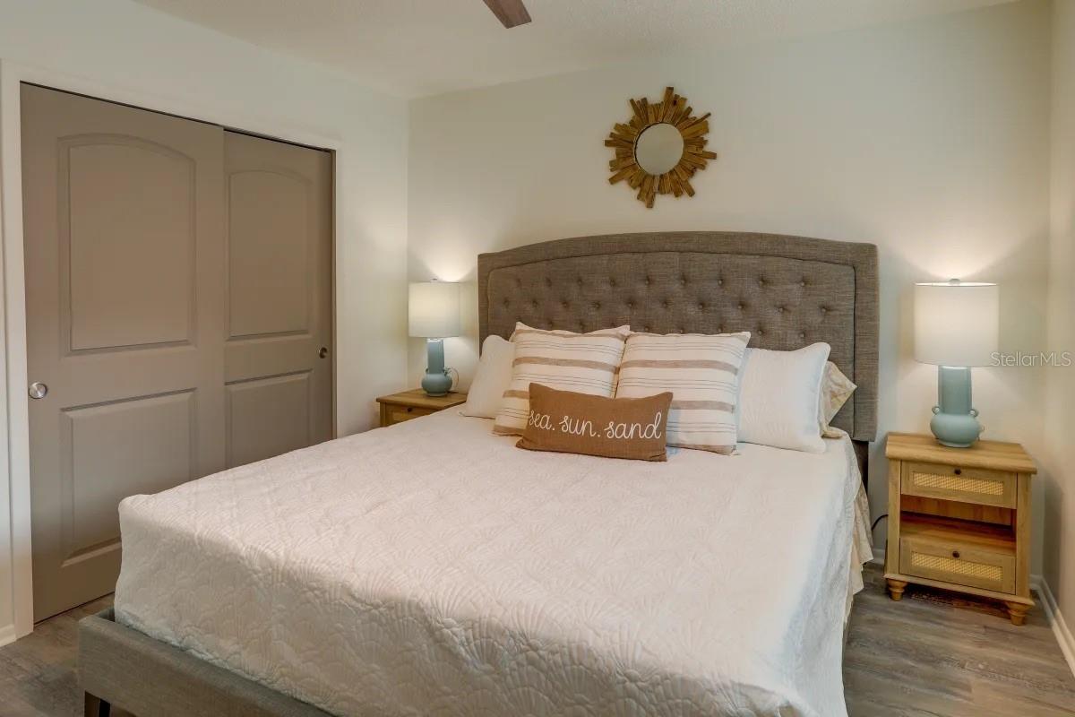 Image 5 of 11 For 2110 Gulf Boulevard 11